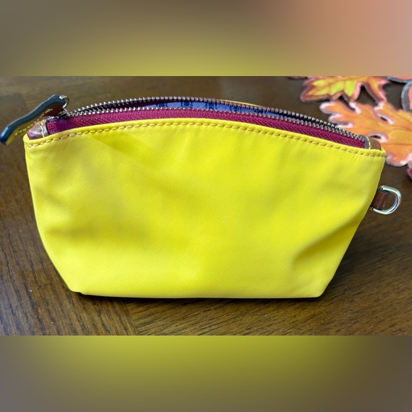 Dooney & Bourke Vintage Yellow Nylon and Leather trim accessory/cosmetic bag - Picture 3 of 7